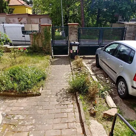 Private Flat In Style House Close To Center, With Private Parking *