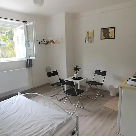 Private Flat In Style House Close To Center, With Private Parking Prague