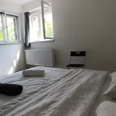 Private Flat In Style House Close To Center, With Private Parking